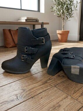 NIB Black Buckle Ankle Booties | Chunky Heel | Classic Style